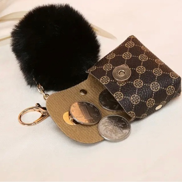 Stylish Retro Style Coin Purse Keychain with Pom-Pom & added Coach Tag - Picture 8 of 11